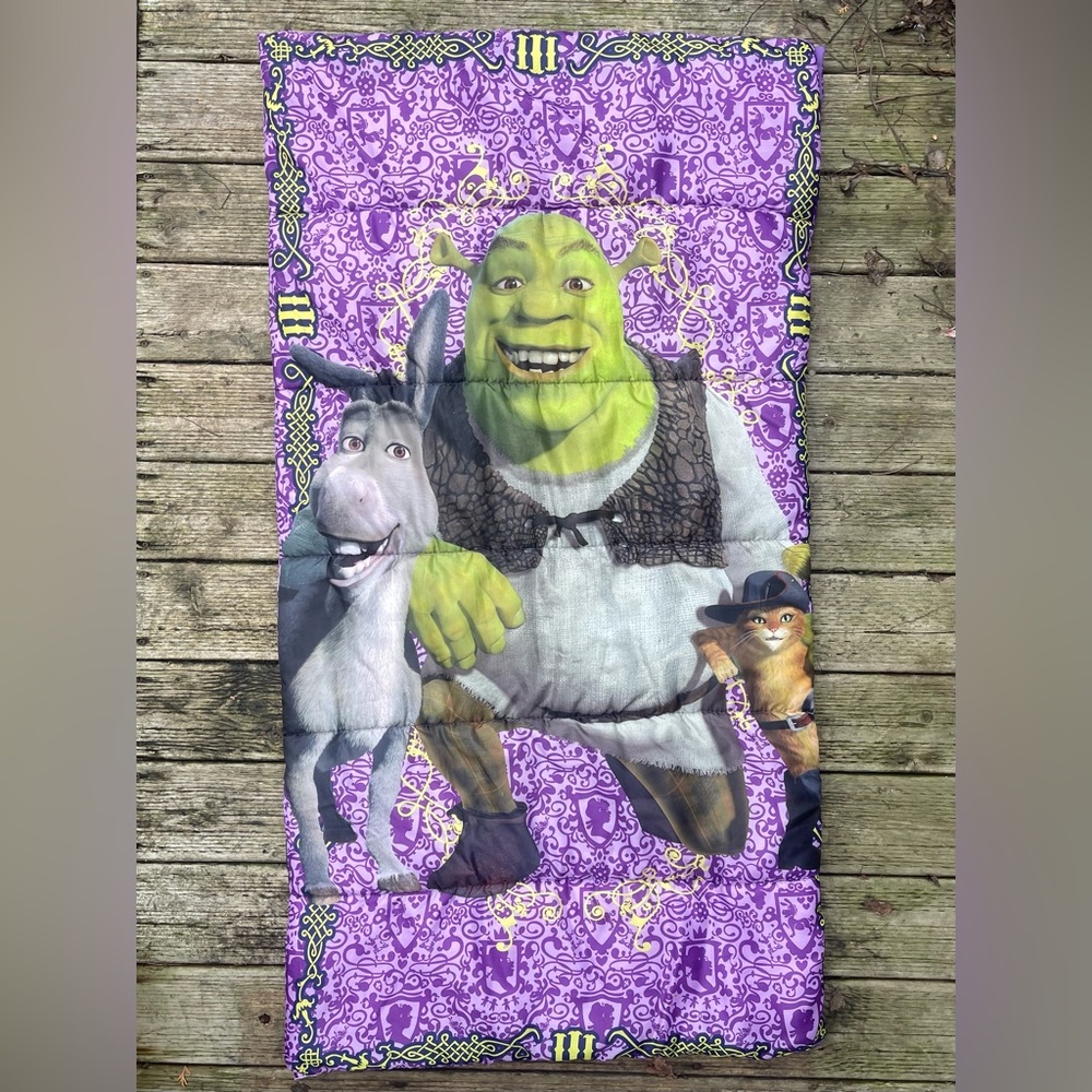 Yeah that’s a Shrek The Third Purple Sleeping Bag #Rare Vintage Y2K